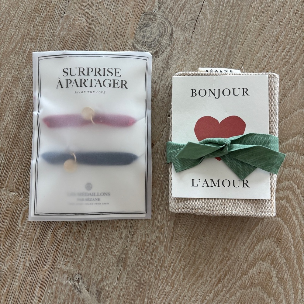 Sézane -  Bracelets Les Médaillons - Velvet Gold Charm and Pearl